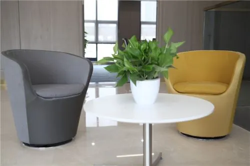 Maza biroja dīvāns